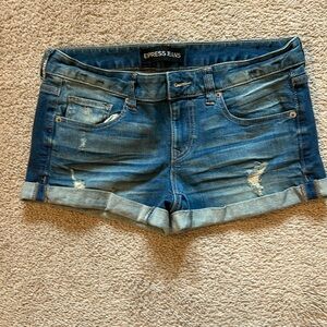 Express denim shorts. Size 4. Barely worn.
